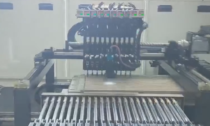 銅線燈貼片機(jī)、全自動(dòng)燈串貼片機(jī)實(shí)際貼裝視頻