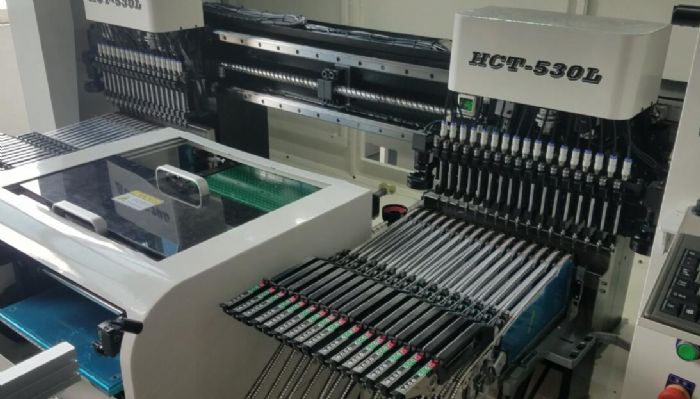 顯示屏實(shí)際貼裝視頻、顯示屏貼片機(jī)、顯示屏貼片